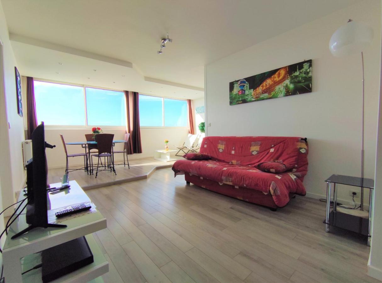 5 appartements indépendants situés à mi-chemin entre le Vieux Port et le Pont de l île de Ré La Rochelle  Exterior foto