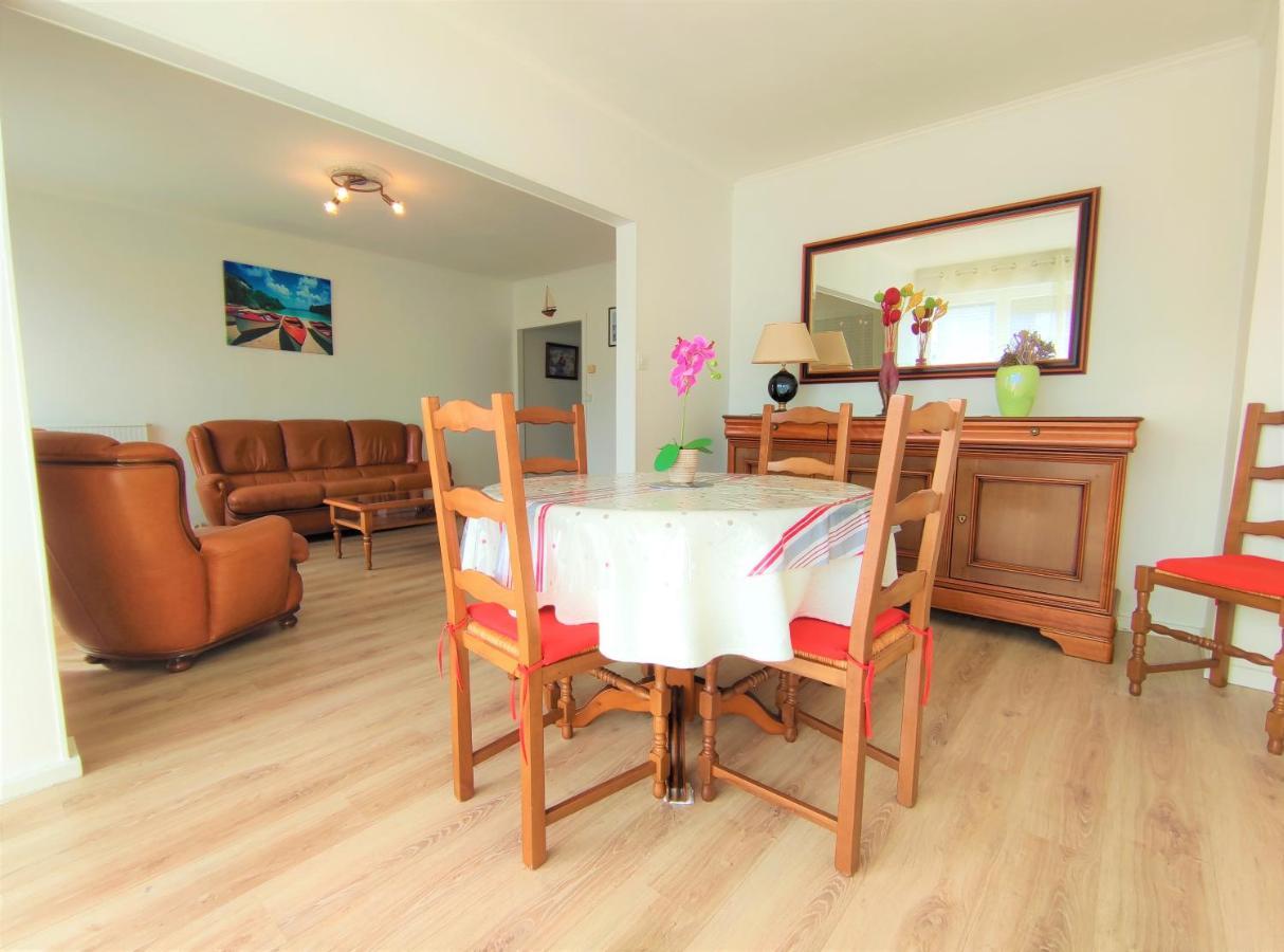5 appartements indépendants situés à mi-chemin entre le Vieux Port et le Pont de l île de Ré La Rochelle  Exterior foto